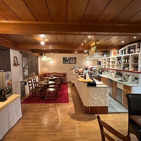 Gasthof-Pension Alt Kirchheim Бад Клайнкирххайм Екстериор снимка